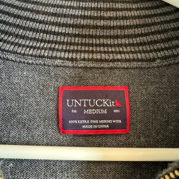 UNTUCKit Belguardo Gray 100% Extra Fine Merino Wool Men's Sweater Medium - Picture 2 of 13